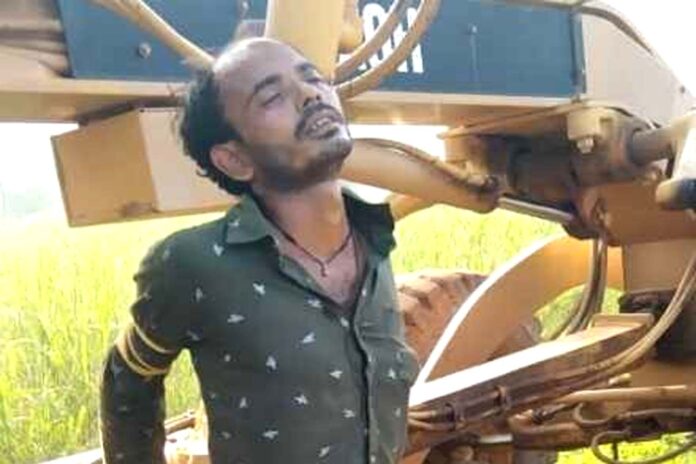 nk019 BIG NEWS: मोबाइल चोरी का आरोप में आदिवासी युवक को जेसीबी से बांधकर ठेकेदार और उसके साथियो ने रातभर की पिटाई, युवक गंभीर…