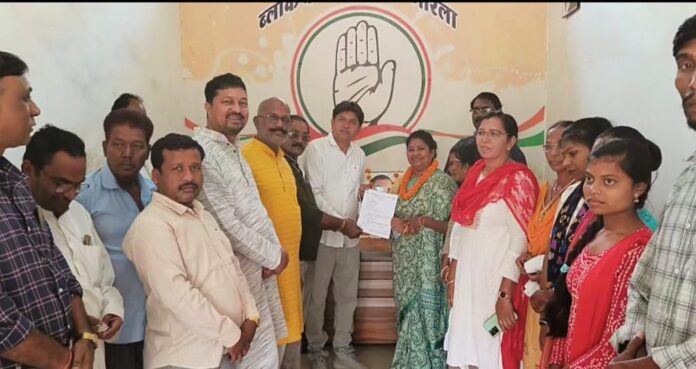 GPM : मरवाही विधानसभा से अनुसूचित जनजाति आयोग की सदस्य अर्चना पोर्ते ने की दावेदारी, ब्लॉक अध्यक्ष को सौंपा आवेदन..