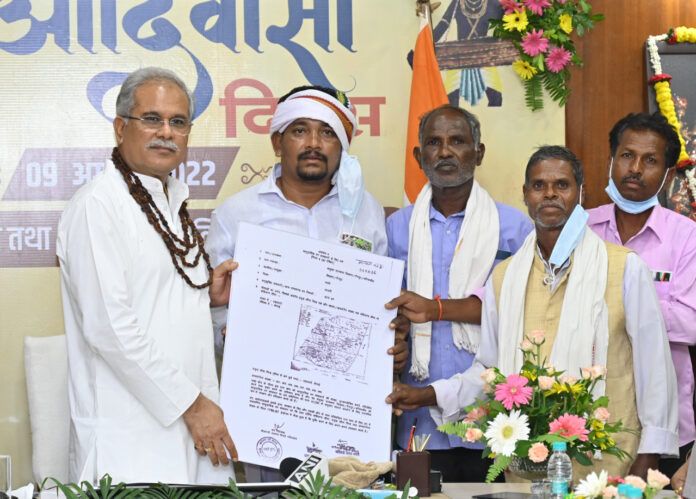 विश्व आदिवासी दिवस पर विशेष : छत्तीसगढ़ में आदिवासियों का बढ़ा मान,मेहनत का मिला वाजिब दाम