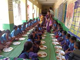 2 न्योता भोज कार्यक्रम : पोषण और शिक्षा का आदर्श संगम