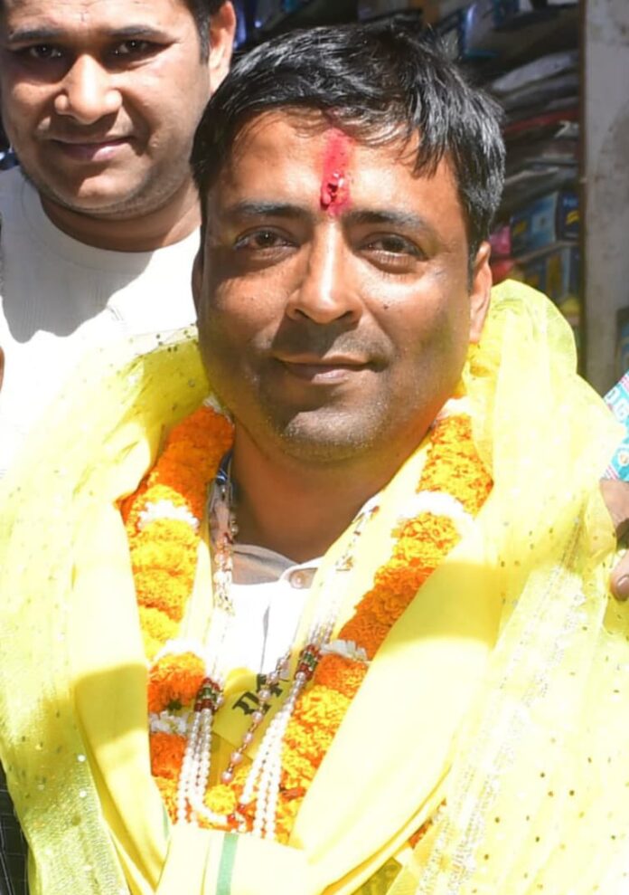 6 बहुप्रतिक्षित मांग हुई पुरी: पेंड्रा नगर पालिका अध्यक्ष के प्रयासों से पेंड्रा से बचरवार रोड का टेंडर हुआ जारी, नपाध्यक्ष राकेश जालान ने PWD मंत्री और प्रभारी मंत्री का जताया आभार..