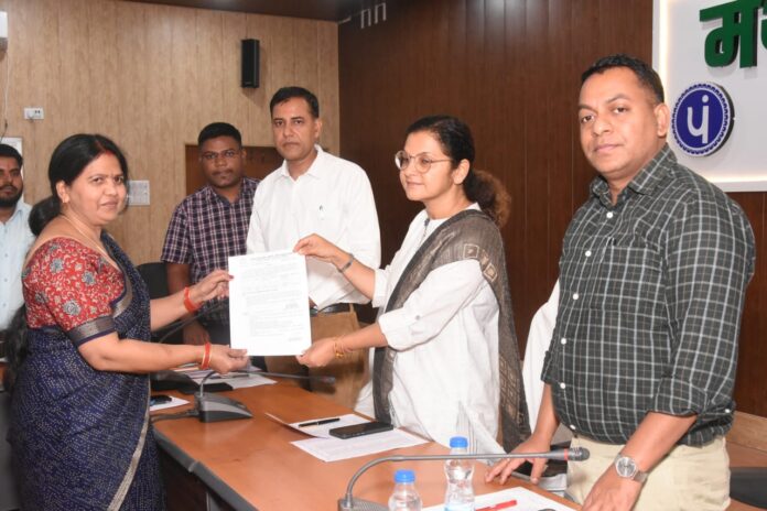 शिक्षकों के युक्तियुक्तकरण से कोरिया जिले की शिक्षा व्यवस्था होगी सुदृढ़, 121 शिक्षकों को नई पदस्थापना