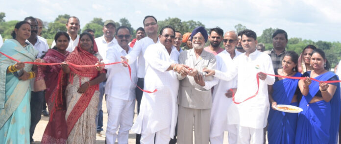 1 प्लास्टिक कचरे के प्रबंधन में प्रदेश का दूसरा और सरगुजा संभाग का पहला जिला स्तरीय प्लास्टिक प्रोसेसिंग केन्द्र का शुभारंभ