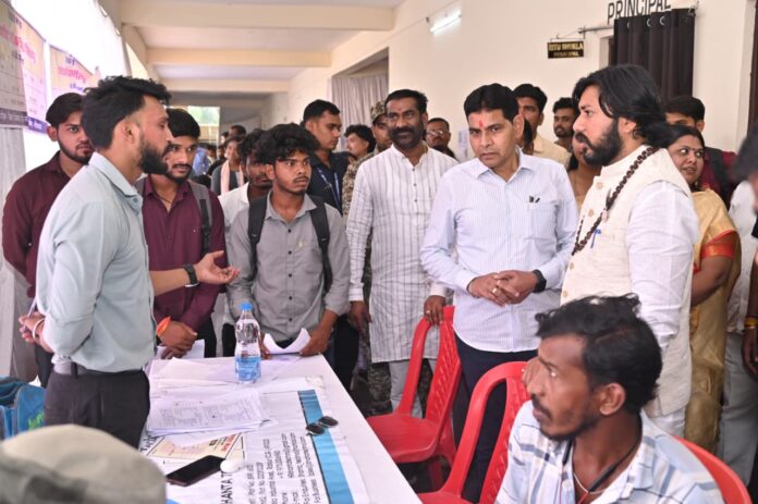युवाओं को रोजगार दिलाना सरकार की पहली प्राथमिकता: राजस्व मंत्री टंक राम वर्मा