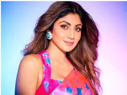 3 - Copy शिल्पा शेट्टी से साढ़े 4 घंटे तक EOW के सवाल-जवाब....जानिए क्या है मामला