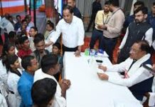 मुख्यमंत्री विष्णु देव साय ने खिलाड़ियों को हरसंभव सहयोग का भरोसा दिया मुख्यमंत्री विष्णु देव साय ने खिलाड़ियों को हरसंभव सहयोग का भरोसा दिया