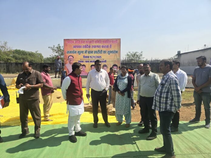 1 पल्ली केंद्र से धान खरीदी सत्र की शुरुआत, सहकारिता मंत्री केदार कश्यप ने किया निरीक्षण