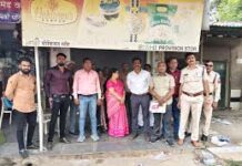 हाउसिंग बोर्ड की दुकानों से अवैध कब्ज़ा हटाया गया हाउसिंग बोर्ड की दुकानों से अवैध कब्ज़ा हटाया गया