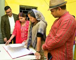 111 मंत्री लक्ष्मी राजवाड़े ने सखी वन स्टॉप सेंटर और नशा मुक्ति केंद्र का किया निरीक्षण