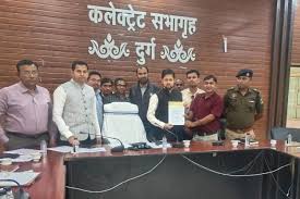 111 - Copy विशेष गहन पुनरीक्षण के दौरान बीएलओ पर हमला, आरोपी गिरफ्तार- दुर्ग जिला प्रशासन ने की त्वरित कार्रवाई