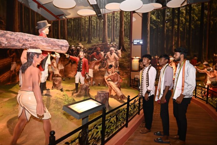 2 शहीद वीर नारायण सिंह जनजातीय संग्रहालय बना प्रेरणा और आकर्षण का केन्द्र