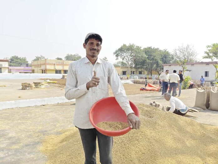 2 धान खरीदी में तेज़, पारदर्शी और तकनीक आधारित प्रक्रिया से किसानों में उत्साह