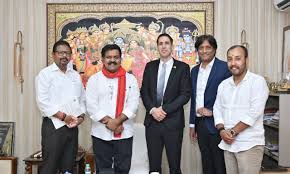 3 उपमुख्यमंत्री विजय शर्मा से इस्राइल के आर्थिक प्रतिनिधि यैर ओशेरॉफ की सौजन्य भेंट