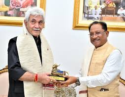 3 मुख्यमंत्री से जम्मू-कश्मीर के उपराज्यपाल मनोज सिन्हा ने की सौजन्य मुलाकात