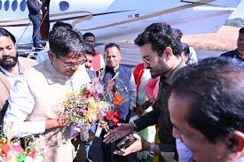 111 - Copy वित्त मंत्री ओपी चौधरी का जशपुर आगडीह हवाई पट्टी में हुआ आत्मीय स्वागत