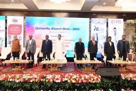 111 - Copy कामधेनु विश्वविद्यालय में पूर्व छात्र-छात्राओं का मिलन समारोह संपन्न
