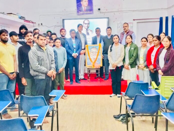 111 - Copy डॉ. आंबेडकर ज्ञान केन्द्र में महापरिनिर्वाण दिवस पर श्रद्धांजलि सभा