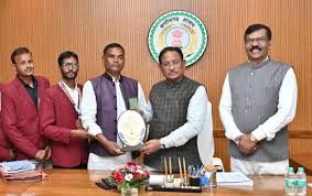 111 - Copy मुख्यमंत्री विष्णु देव साय को राज्य स्तरीय ओपन फिटनेस रन का आमंत्रण