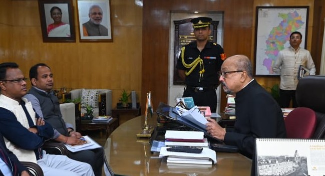 2 स्वतंत्रता सेनानियों और पूर्व सैनिकों की स्मृति संरक्षण के लिए राज्यपाल की पहल