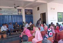 मखाना खेती से बदलेगी धमतरी की ग्रामीण महिलाओं की आर्थिक तस्वीर मखाना खेती से बदलेगी धमतरी की ग्रामीण महिलाओं की आर्थिक तस्वीर