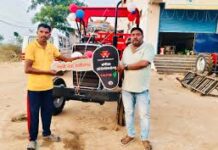 नक्सल छाया के बीच उम्मीद की फसल : किसान कोयना ने धान बेचकर खरीदा ट्रैक्टर नक्सल छाया के बीच उम्मीद की फसल : किसान कोयना ने धान बेचकर खरीदा ट्रैक्टर