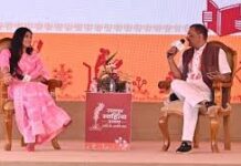 जब हम मिट्टी में मिल रहे हो तो ये मिट्टी भी रोये इस धरती की – रुबिका लियाकत जब हम मिट्टी में मिल रहे हो तो ये मिट्टी भी रोये इस धरती की - रुबिका लियाकत