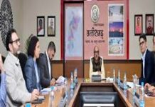 राष्ट्रपति के बस्तर प्रवास की तैयारियों को लेकर मुख्य सचिव ने ली अधिकारियों की बैठक राष्ट्रपति के बस्तर प्रवास की तैयारियों को लेकर मुख्य सचिव ने ली अधिकारियों की बैठक