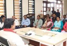 बनासकांठा, गुजरात के शैक्षणिक भ्रमण पर रवाना हुए बस्तर के पशुपालक और बिहान समूह की दीदियां बनासकांठा, गुजरात के शैक्षणिक भ्रमण पर रवाना हुए बस्तर के पशुपालक और बिहान समूह की दीदियां