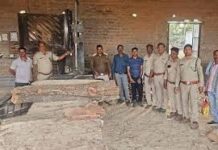 सक्ती वन परिक्षेत्र एवं उड़नदस्ता की संयुक्त कार्रवाई…जैजैपुर क्षेत्र के दो आरा मिल सीलबंद सक्ती वन परिक्षेत्र एवं उड़नदस्ता की संयुक्त कार्रवाई...जैजैपुर क्षेत्र के दो आरा मिल सीलबंद