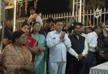 शिव आरती, दीपोत्सव और भव्य आतिशबाजी के साथ पाली महोत्सव 2026 का हुआ शुभारंभ शिव आरती, दीपोत्सव और भव्य आतिशबाजी के साथ पाली महोत्सव 2026 का हुआ शुभारंभ