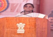 आदिवासियों की संस्कृति में बसती है छत्तीसगढ़ की आत्मा – राष्ट्रपति द्रौपदी मुर्मु आदिवासियों की संस्कृति में बसती है छत्तीसगढ़ की आत्मा - राष्ट्रपति द्रौपदी मुर्मु