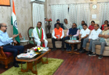 राज्यपाल डेका से छत्तीसगढ़ रेडक्रॉस सोसायटी की नवगठित प्रबंध समिति ने की सौजन्य भेंट राज्यपाल डेका से छत्तीसगढ़ रेडक्रॉस सोसायटी की नवगठित प्रबंध समिति ने की सौजन्य भेंट