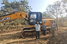abdul rajjak अवैध रेत उत्खनन पर बड़ी कार्रवाई...02 चैन माउंटेन मशीन एवं 03 ट्रैक्टर जब्त