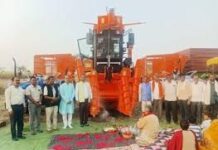 बीजापुर : बोर्ड में टॉपर हुए तो मिलेगा एक्पोजर विजिट का मौका…परिक्षार्थियों और शिक्षकों को प्रोत्साहित करने जिला प्रशासन की नई पहल बीजापुर : बोर्ड में टॉपर हुए तो मिलेगा एक्पोजर विजिट का मौका...परिक्षार्थियों और शिक्षकों को प्रोत्साहित करने जिला प्रशासन की नई पहल