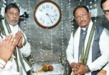 बाबा गुरू घासीदास जी के बताए मार्ग पर काम कर रही हमारी सरकार – मुख्यमंत्री साय बाबा गुरू घासीदास जी के बताए मार्ग पर काम कर रही हमारी सरकार - मुख्यमंत्री साय