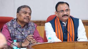 download (2) पीएम राहत योजना के तहत सड़क दुर्घटना पीड़ितों को कैशलेस उपचार की सुविधा