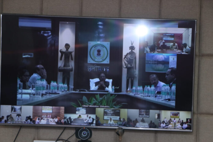 1 सूरजपुर : जिले में पेट्रोल , डीजल और घरेलू गैस की पर्याप्त उपलब्धता, अफवाहों से दूर रहने की अपील