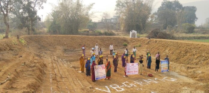 आवास, मनरेगा और कौशल योजनाओं से रायगढ़ जिले की महिलाएं बन रहीं आत्मनिर्भर