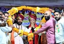 चन्द्रनाहू कुर्मी क्षत्रिय समाज के अधिवेशन में शामिल हुए मुख्यमंत्री विष्णुदेव साय चन्द्रनाहू कुर्मी क्षत्रिय समाज के अधिवेशन में शामिल हुए मुख्यमंत्री विष्णुदेव साय