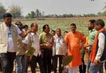 मध्यप्रदेश के किसानों का ग्राम लिंगाडीह आरंग में मखाना खेती भ्रमण एवं प्रशिक्षण संपन्न मध्यप्रदेश के किसानों का ग्राम लिंगाडीह आरंग में मखाना खेती भ्रमण एवं प्रशिक्षण संपन्न