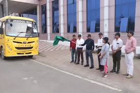 download (1) सरगुजा ओलंपिक के लिए सूरजपुर के 410 खिलाड़ी होंगे शामिल, जिला पंचायत सीईओ ने बस को हरी झंडी दिखाकर किया रवाना