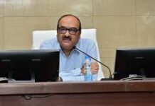 मुख्य सचिव विकास शील की अध्यक्षता में सम्पन्न हुई बस्तर में आजीविका विकास हेतु कार्यशाला मुख्य सचिव विकास शील की अध्यक्षता में सम्पन्न हुई बस्तर में आजीविका विकास हेतु कार्यशाला