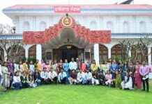 पहली बार महाविद्यालय के विद्यार्थियों ने किया लोकभवन का भ्रमण पहली बार महाविद्यालय के विद्यार्थियों ने किया लोकभवन का भ्रमण