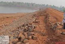 नक्सलमुक्त बस्तर में अब हो रहे है तेजी से निर्माण कार्य नक्सलमुक्त बस्तर में अब हो रहे है तेजी से निर्माण कार्य