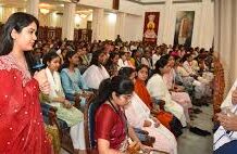 राज्यपाल डेका ने महाविद्यालय की छात्राओं से हुए रूबरू राज्यपाल डेका ने महाविद्यालय की छात्राओं से हुए रूबरू