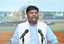 राज्य सरकार बस्तर सहित पूरे प्रदेश के समग्र विकास के लिए प्रतिबद्ध -वन मंत्री केदार कश्यप राज्य सरकार बस्तर सहित पूरे प्रदेश के समग्र विकास के लिए प्रतिबद्ध -वन मंत्री केदार कश्यप