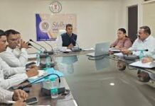 बलौदाबाजार : लोक सेवा गारंटी के प्रकरणों का समय सीमा में करें निराकरण-कलेक्टर बलौदाबाजार : लोक सेवा गारंटी के प्रकरणों का समय सीमा में करें निराकरण-कलेक्टर