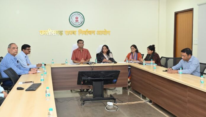 download (2) आगामी मई -जून माह में संभावित स्थानीय निकायो के आम/उप चुनाव के दृष्टिगत मतदाता सूची पुनरीक्षण की तैयारियां तेज