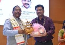 प्रकृति में जनजातीयों की अटूट आस्था, देवी-देवताओं के वास से जल जंगल का हो रहा संरक्षण व संवर्धन: मंत्री रामविचार नेताम प्रकृति में जनजातीयों की अटूट आस्था, देवी-देवताओं के वास से जल जंगल का हो रहा संरक्षण व संवर्धन: मंत्री रामविचार नेताम