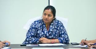 download (2) महिलाओं और बच्चों के कल्याण में खर्च का हर रुपया पारदर्शी तरीके से उपयोग हो: लक्ष्मी राजवाड़े